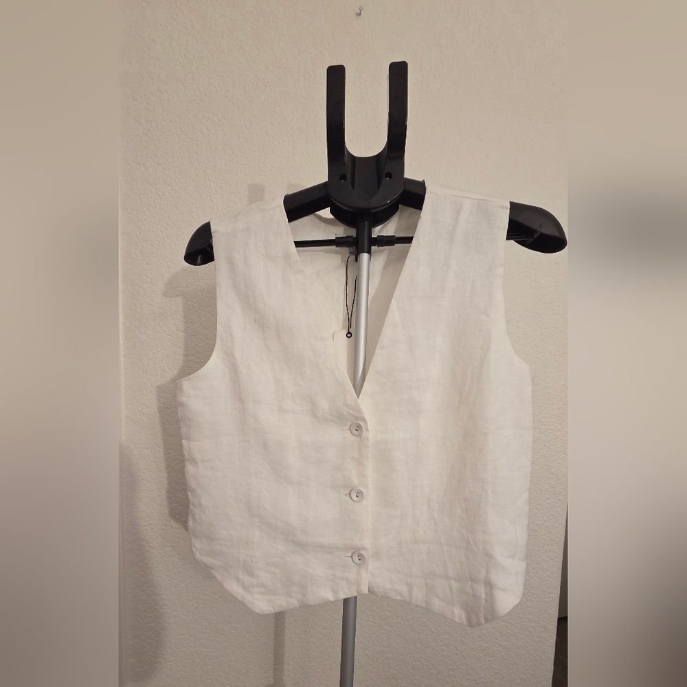 Miou Muse 100% Linen White Button Front Vest Top Size M NWT
